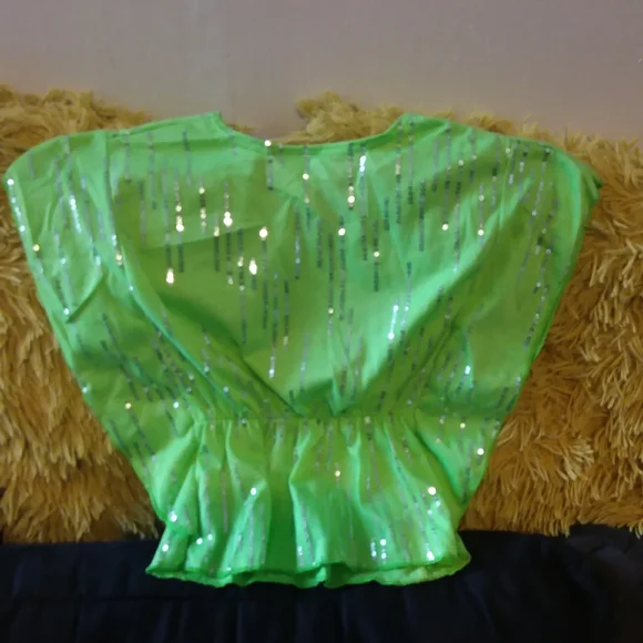 ADORABLE  CHILDREN TOP ( SIZE 2T ) - Picture 2 of 4